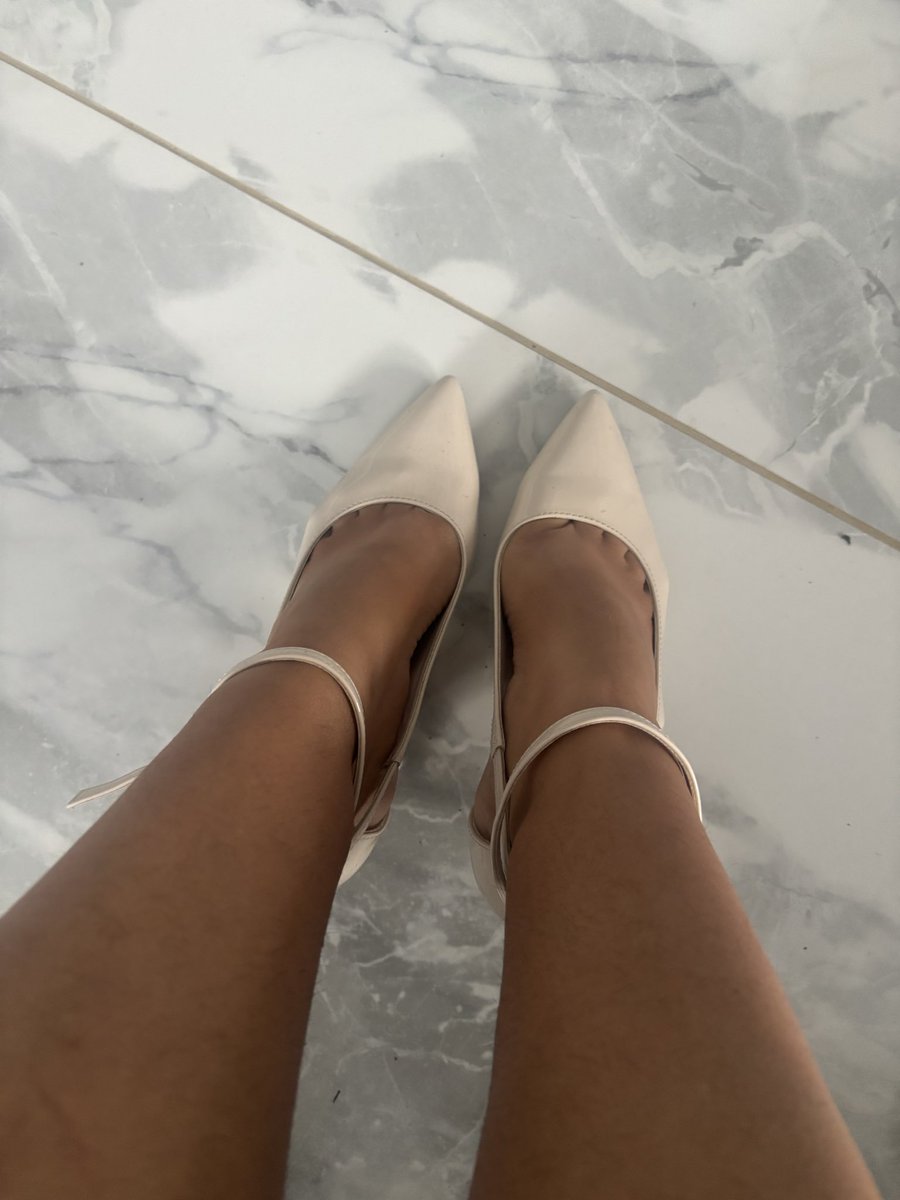 zdenkafeet's tweet photo. Do you like my feet?😍😍 https://t.co/4CwAKGJjM6