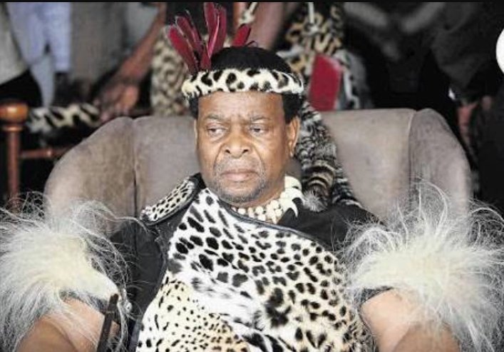 Kolie_Yola's tweet photo. Inkosi iyazalwa. Shaka was born outside a formal marriage, yet became one of the most consequential Zulu kings. Prince Simakade too is King Zwelithini’s firstborn, born outside marriage and raised in the royal household. Ubukhosi is deeper than winning in court. It's SPIRITUAL! https://t.co/Zr4hJfojyy