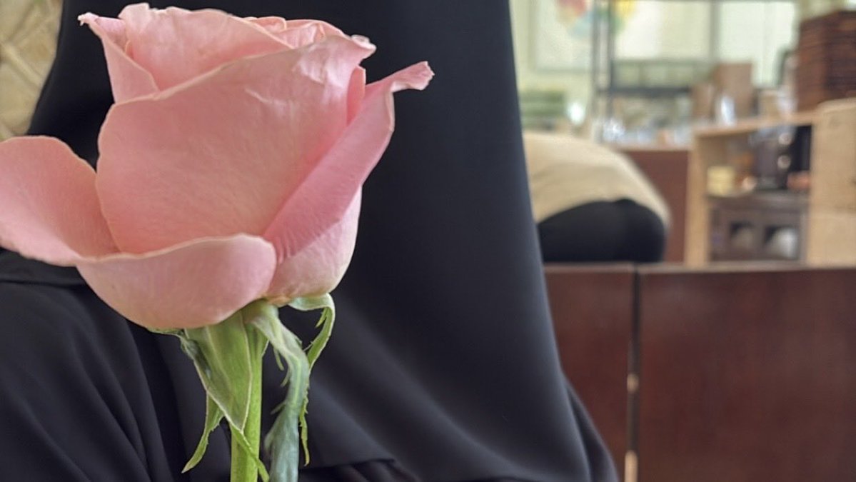 imalasaey's tweet photo. يا وردة في كل الفصول 💖 https://t.co/2qHIKQyXfu