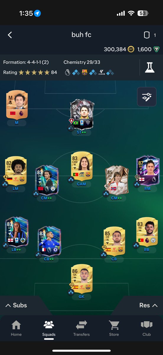 jaime_51o's tweet photo. What gallery player should I get Valencia or guarin? https://t.co/VmjQsWhQKP