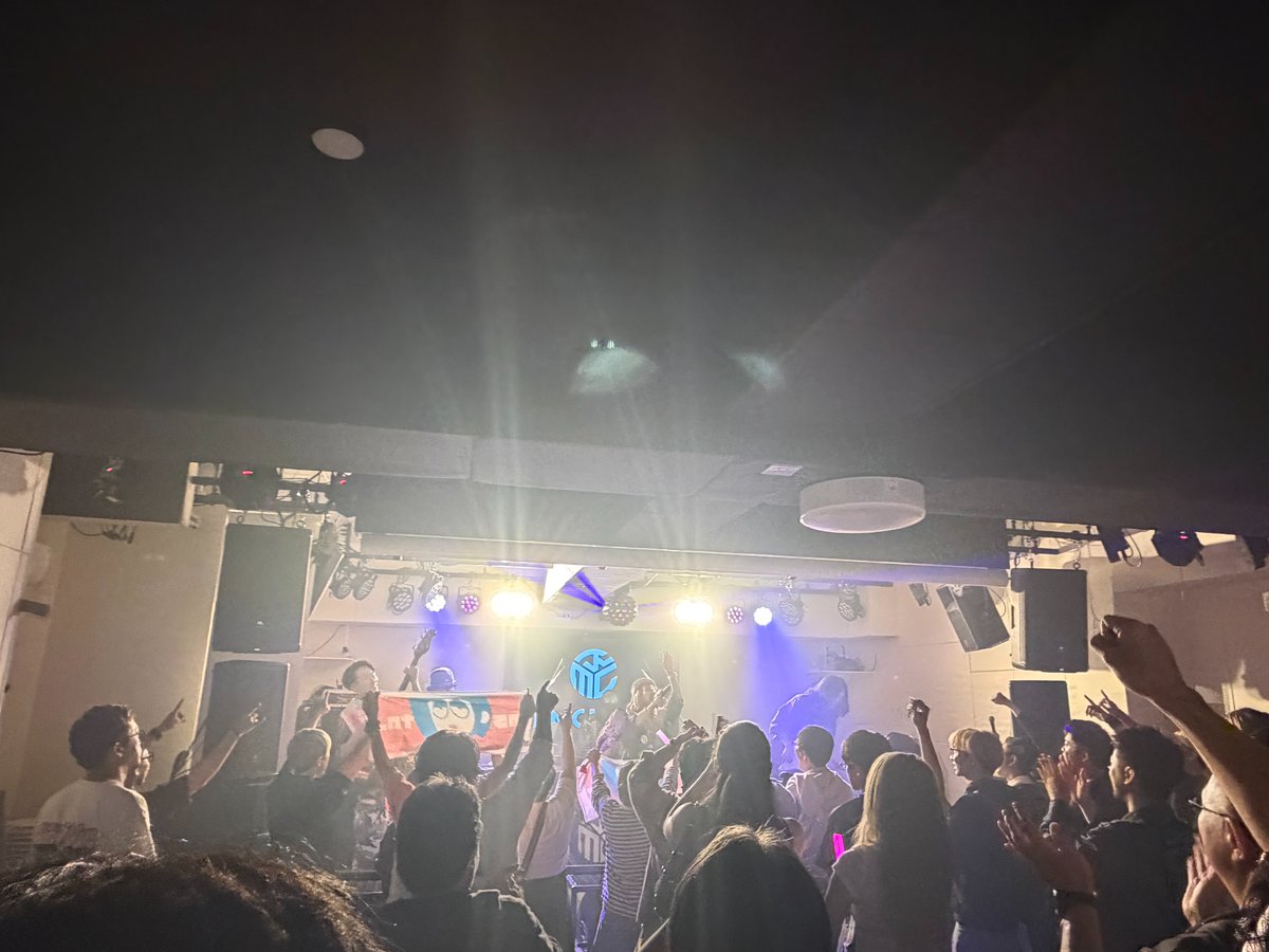 KMC_HALL's tweet photo. 2026年9月26日(土)

しらいみさPRESENTS
「オトノダチクエスト」～ニ街ガンガン行こうぜ編～

@KMC_HALL

しらいみさバンド
ザ・フミ・ヘンドリックス エクスペリエンス
アニメタサマデイ
神野りょう
GHOSTYBUCK
LOVE♡NECT
Kaleido-Chimera
KURORU

ありがとうございました👏 https://t.co/dckG7dIxCb