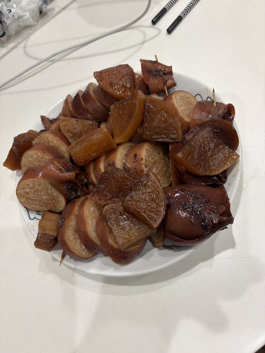 1bo_ifv's tweet photo. 俺の得意料理のイカ飯🦑 https://t.co/LxMubFRBcg
