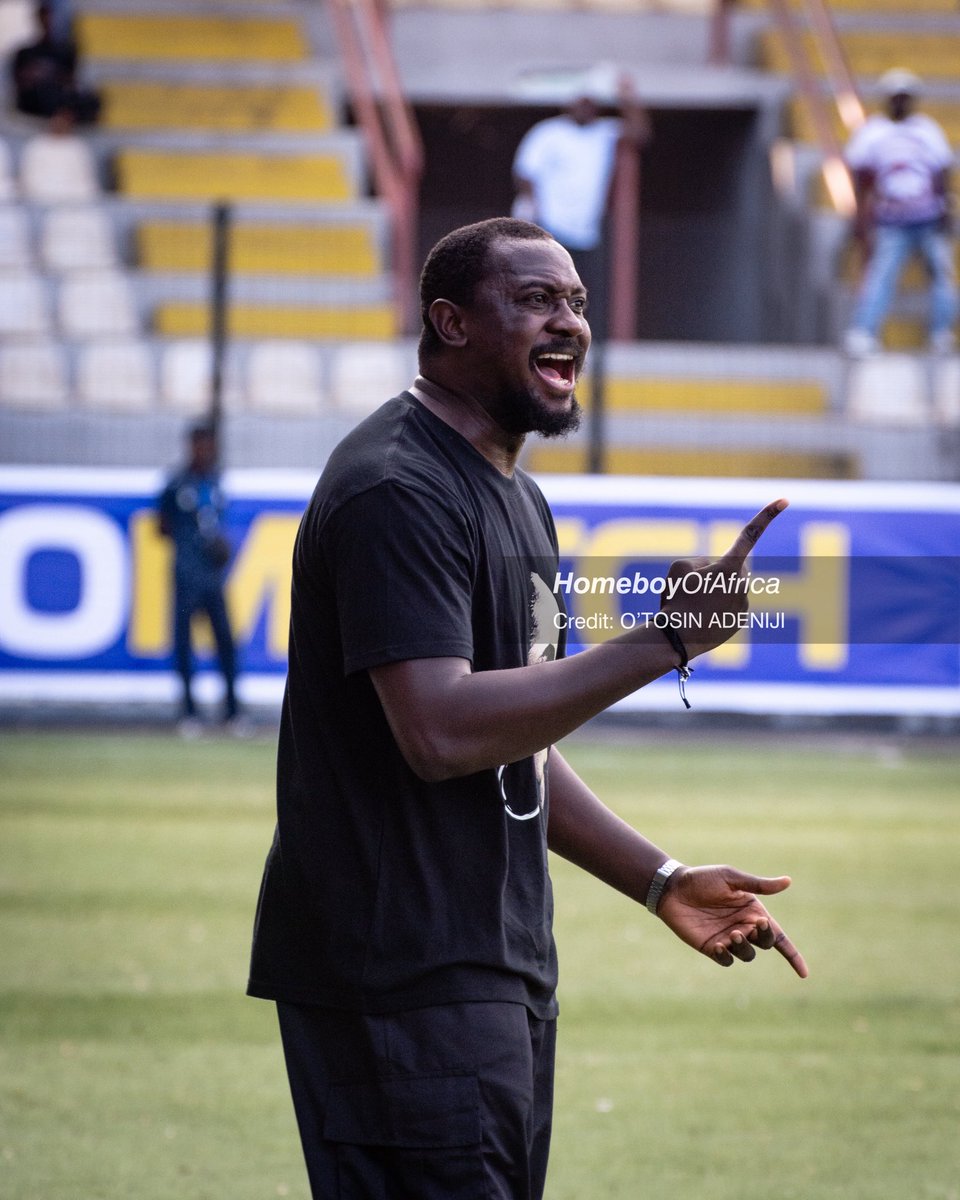 HomeBoyOfLaGos's tweet photo. Coach @TallBlackBoy of @SportingLagos ππ½
#SPLBAR #EUROMATCHNPFL #NPFL27 https://t.co/vfYxP5qZSn