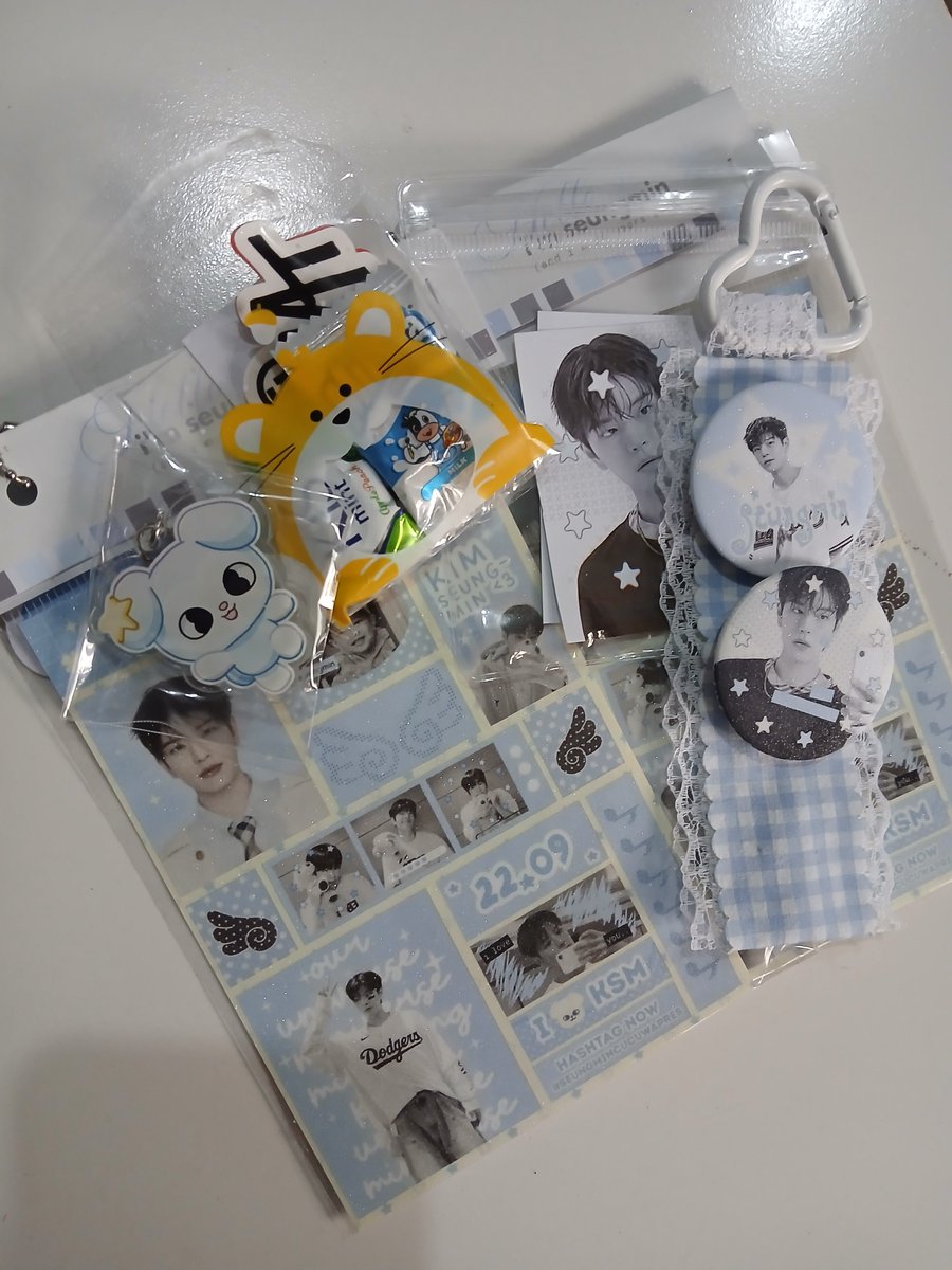 lopelopeseungmn's tweet photo. Thank you kak @mrseungkim dan kak @naddyouniverse buat freebis nya🥰🥰 https://t.co/PPmCm4b6jk