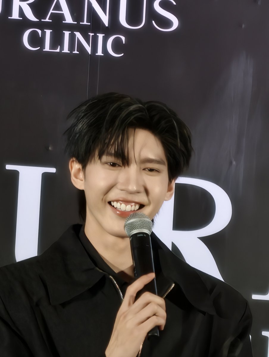 NatchaFai1's tweet photo. ยิ้มหวานมาก🥰😘😍

AOU X URANUS KORAT
#UranusClinicxAou https://t.co/AJ93dbol65
