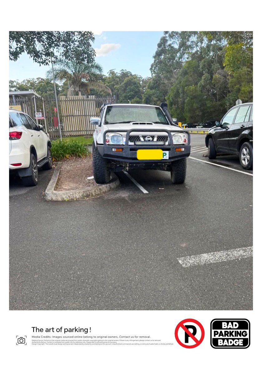 BadParkbro's tweet photo. Bad parking🥚 https://t.co/QedqDizkCs