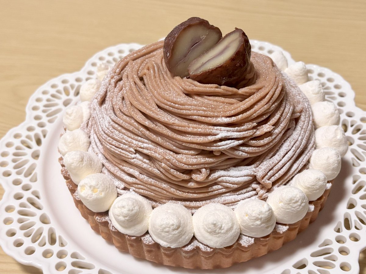 8_hatimitsu's tweet photo. Mont-Blanc Tart 🌰❄︎.* https://t.co/aexqMW352e