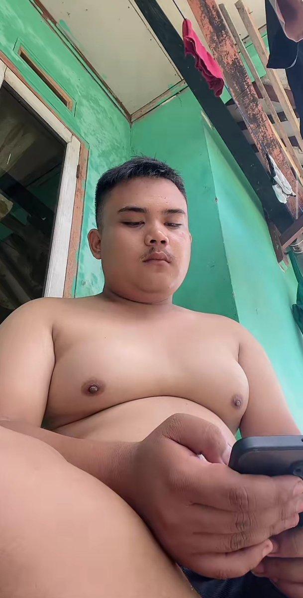 ROyy0987's tweet photo. tobrut 🤤 https://t.co/keAyd2SmZd