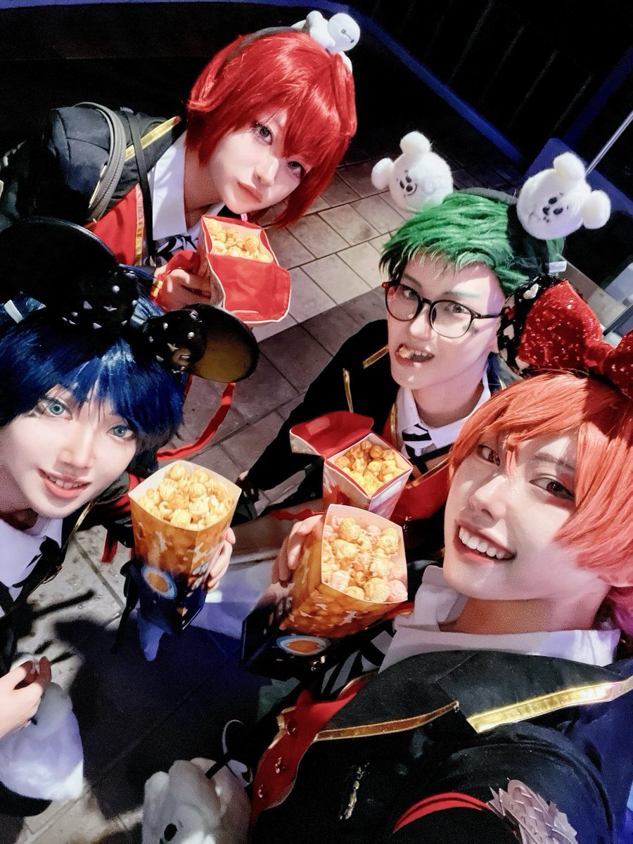 kyourinn_cos's tweet photo. 今年初インパ！🏰
妹&amp;従姉妹とハーツやりました～

#Dハロツイステ
#Dハロ仮装2026 https://t.co/2T0q3bvlKi