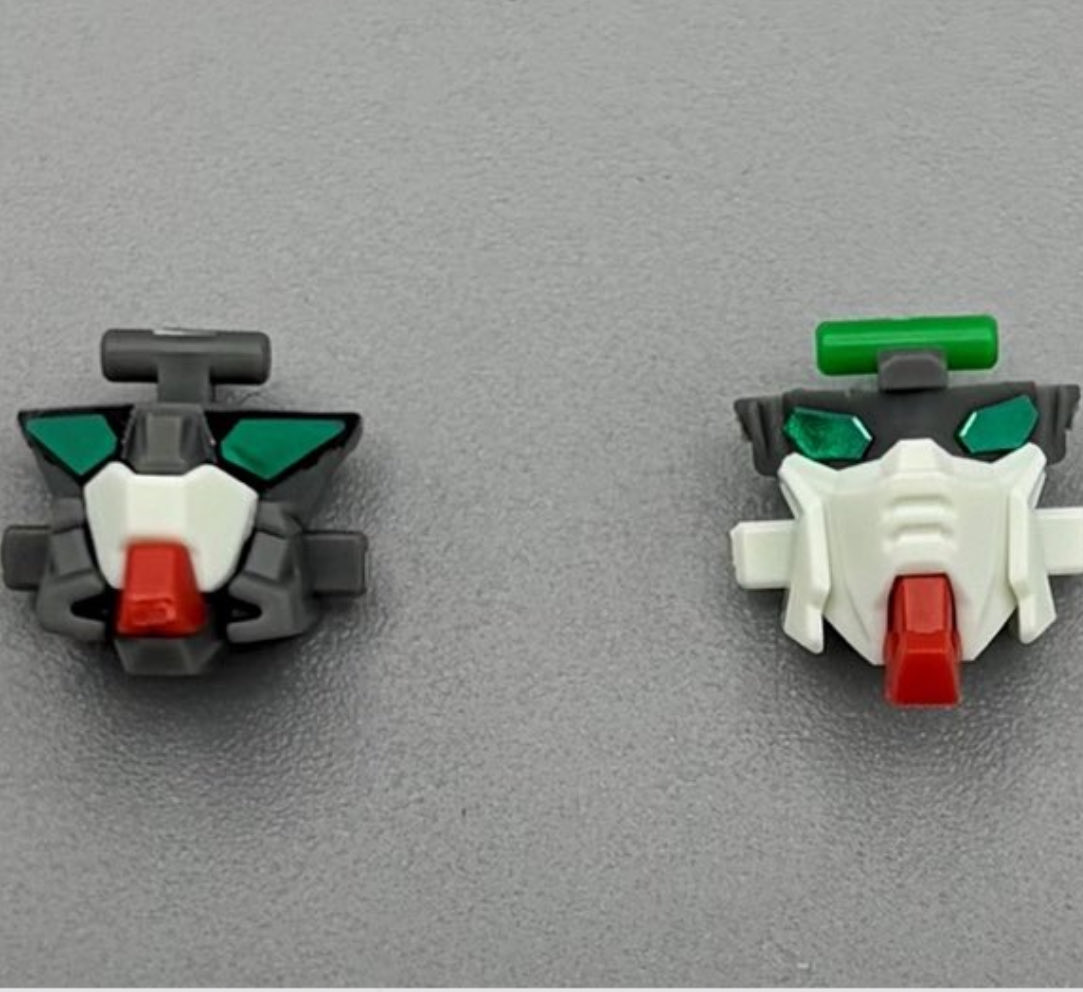 panipani1976's tweet photo. クスィーガンダムの真実

←劇場版　　　　　　　　　　　　プラモデル→ https://t.co/2BSSqEuVpn