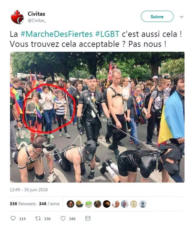 Hell3June's tweet photo. @A_peu_pres_ Ces gens nus déguisés en chien dans les rues lors de manifestations, qui s’exhibent. Je ne trouve pas ça bien.

Je suis également surpris du traitement béat et sans critique de ces exhibitions et de ce peu de vertus par des chaînes d'information publiques et privées. https://t.co/HAOhmHP4qS