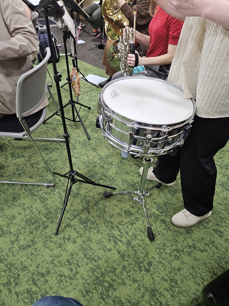 bass_nob's tweet photo. 今日は隣にスネアがいました https://t.co/jeU547Yazb