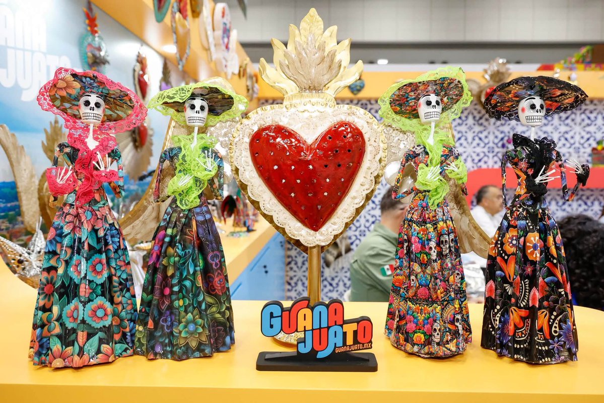 EmbamexJP's tweet photo. ツーリズムEXPOジャパン2026にて、メキシコパビリオンが実行委員長賞を受賞しました🏆🇲🇽

メキシコパビリオンに関わられ、ご尽力されました皆さま、受賞おめでとうございます！👏

@SECTUR_mx 
@t_expo https://t.co/7LS16j6XN4