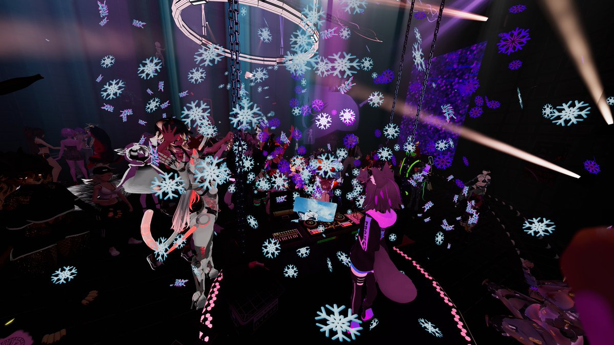 BatzProject's tweet photo. Last night at Factori can only be explained with one word: Love

Thank you for everyone that came to dance, party, laugh and some sharing tears of joy. You guys give me purpose for what I do, never forget that. 

But for now I see you next time! 

<3

📸: @NoosphereVR https://t.co/vlG7D79KWp