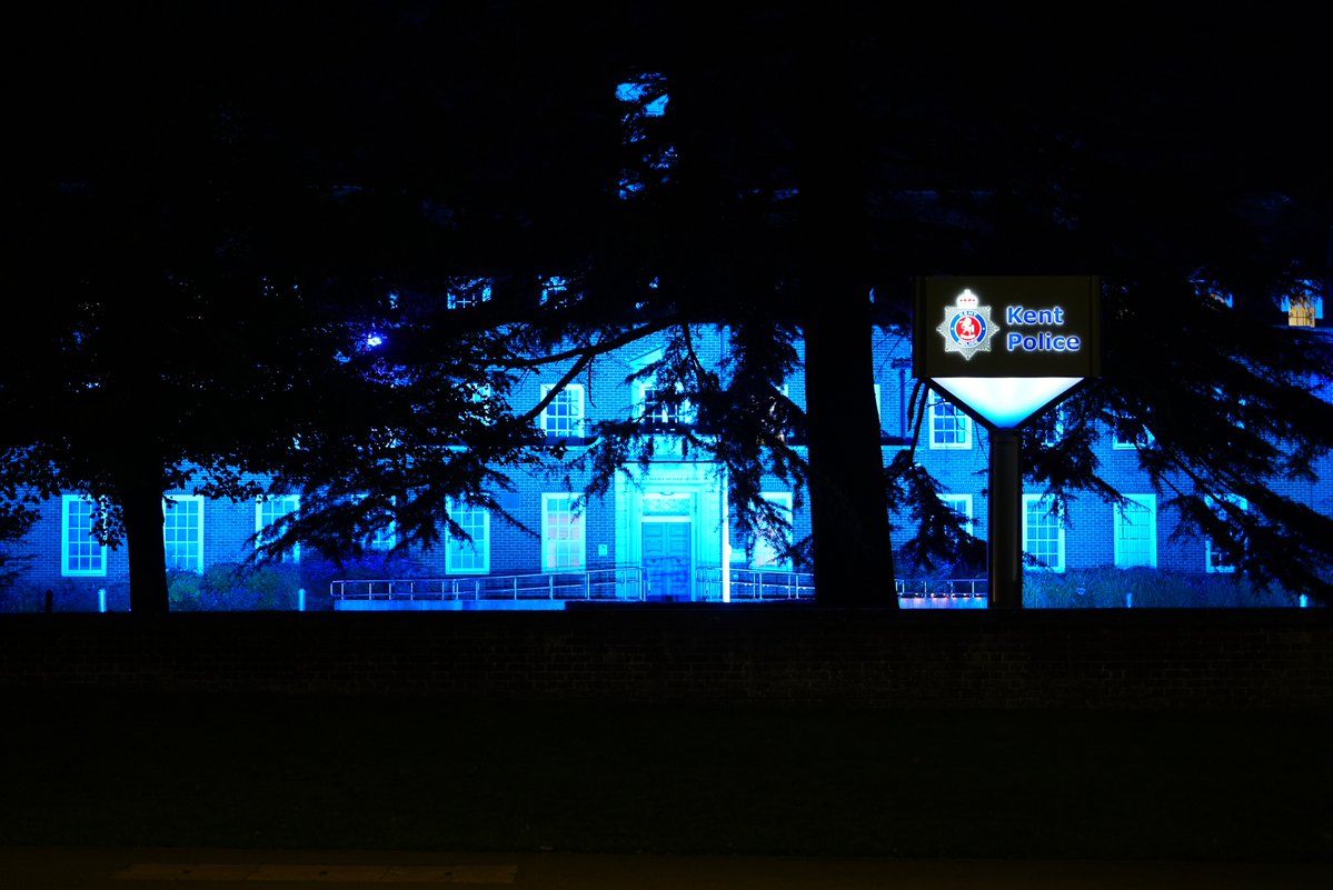 kent_police's tweet photo. Today is #NationalPoliceMemorialDay when we remember and honour police officers who have lost their lives in the line of duty. Our thoughts are with their families, friends and colleagues. We will remember and honour their courage, dedication and service.
https://t.co/Ks7BwYG8eS https://t.co/QR2ddUMzqR