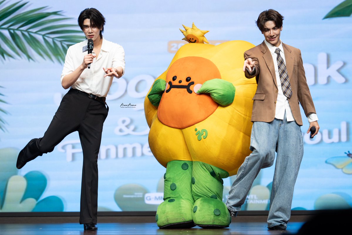 nenanemo_'s tweet photo. เล่นไรกัน 2 คน ลูกยืนดู ^^ ใจดีเอ็นดูปะป๊าแด๊ดดี้มากใช่ไหม .. น่ารํก♡ (เมื่อวานน้องดังแบบดุ๊กดิ๊กมากช่วงนี้)

JOONGDUNK JAIDEE SEOUL SMILES
#JDJaideeFMinSeoul
#JoongDunk 

[📷26092026] https://t.co/luqaZTrTuk