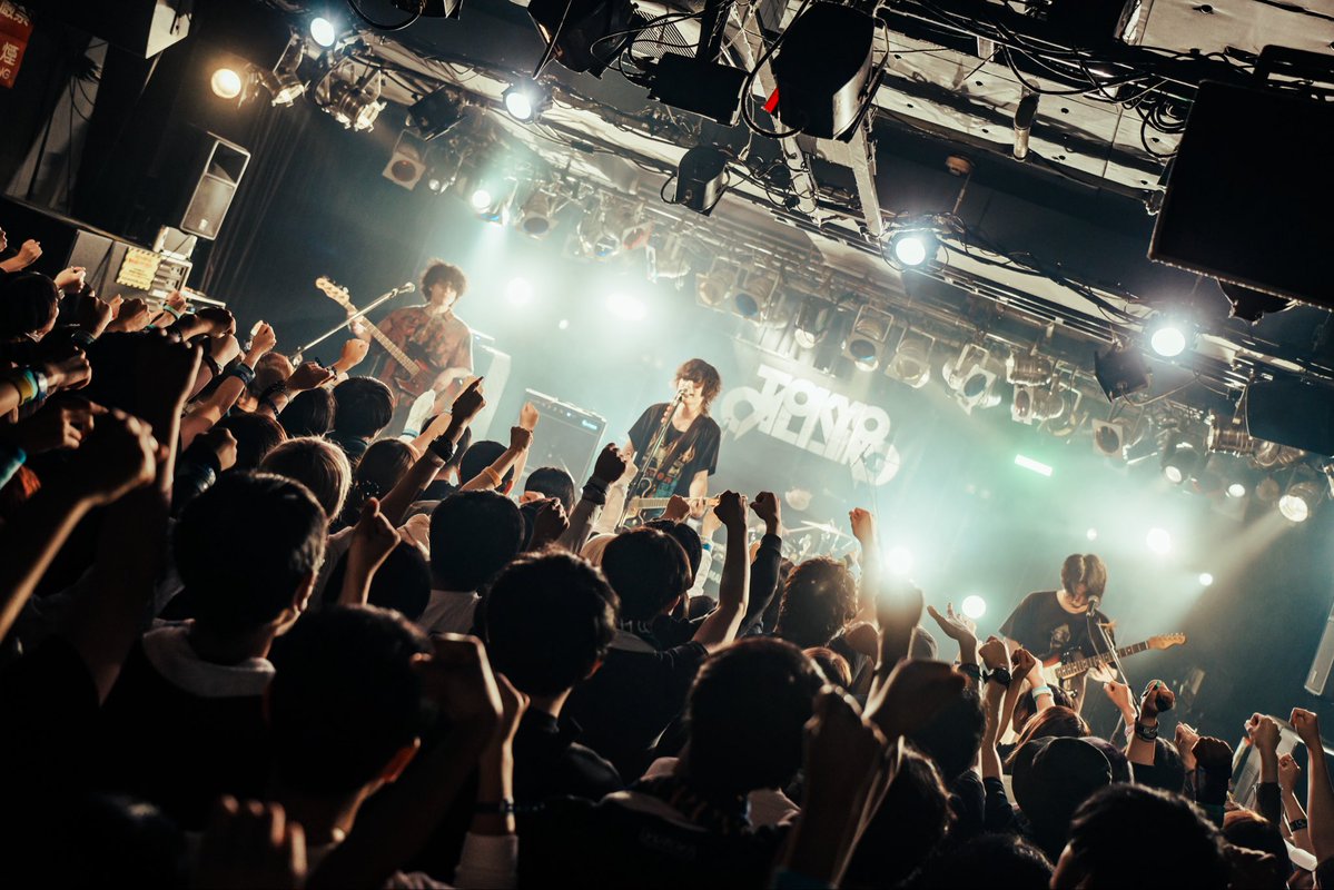Half_time_Old's tweet photo. TOKYO CALLING 2026

Spotify O-Crest

1.銃声と怒号
2.marvelous
3.SHALALA
4.アウトフォーカス
5.ほたる
6,フラミンゴ

復活後初CALLING
ありがとうございました。
またよろしくお願いします。

#TOKYOCALLING
#トーキョーコーリング

🥁@togami_koji 
📷@peruchi_phoba https://t.co/jL014Y6l55