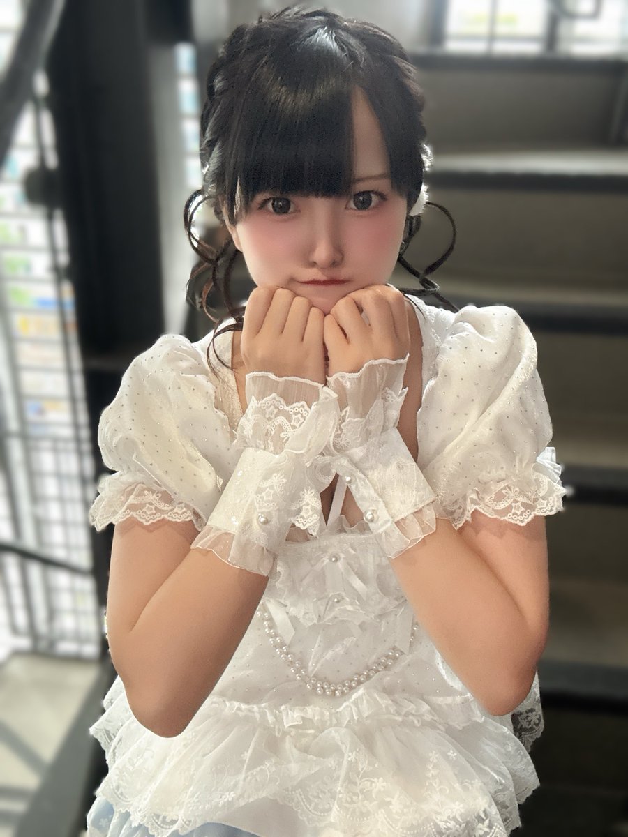 kona_prima's tweet photo. 10月前半お給仕予定🤍

【イベント】
2日→つきひさんリアバ🎂⛩
10日→みるくさん卒業🎓🍼

ちょっとずつ寒くなってきてるからみんな体調壊さないようにね♡ https://t.co/MQf62CExLG