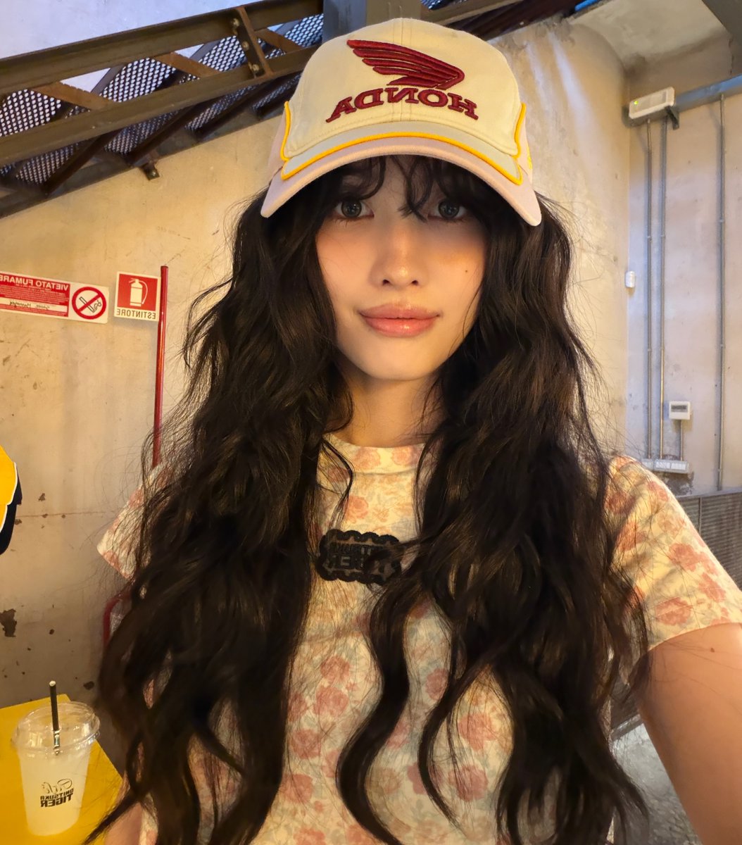 godmitzu's tweet photo. MOMO FOR ONITSUKA TIGER X HONDA🧢 https://t.co/CO6WwgXdJa