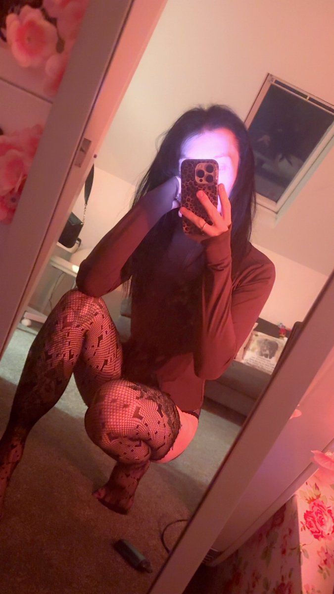cxmm08's tweet photo. Morning 😏
#femboy #wata https://t.co/erbBh0C1OW