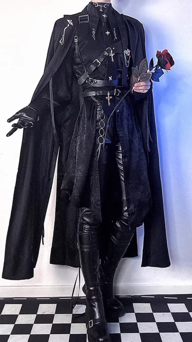 crimsonheirloom's tweet photo. dark romanticism with a gothic, aristocratic edge. https://t.co/KmNUDsR4fr