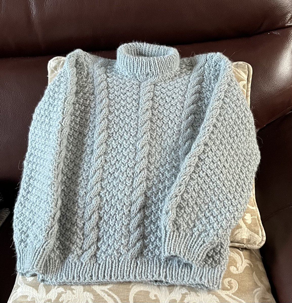 ScotKnitter's tweet photo. https://t.co/Ncn9aq03wQ
FINISHED! This childβs jumper custom order is off to its new owner tomorrow morning!
#MHHSBD #firsttmaster #craftbizparty https://t.co/vJ9n27PVjc