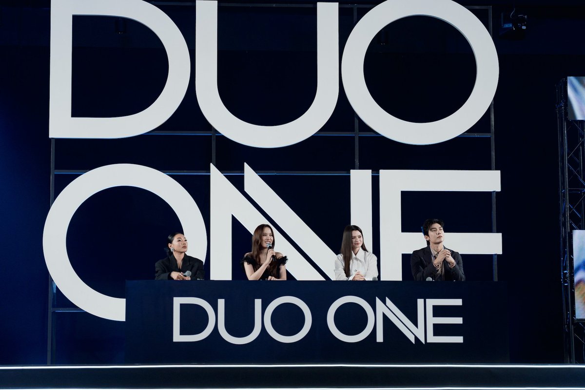 ANiceEnt's tweet photo. เปิดเวทีจริงครั้งแรก! 18 ผู้เข้าแข่งขัน “DUO ONE Presented by est Cola” งัดพลังเสียงประชันต่อหน้า 4 คอมเมนต์เตเตอร์ “ดา–เอ็นโดรฟิน, ฟรีน–เบ็คกี้, มิว–ศุภศิษฏ์” พร้อมเปิดให้แฟน ๆ ร่วมโหวตชี้ชะตาเส้นทางสู่ความฝัน

#mewsuppasit 
#FreenBecky 
#ฟรีนเบค
#DaEndorphine 
#DUOONE 
#PROJECTDUOONE

🔗https://t.co/dNDmNoweiO