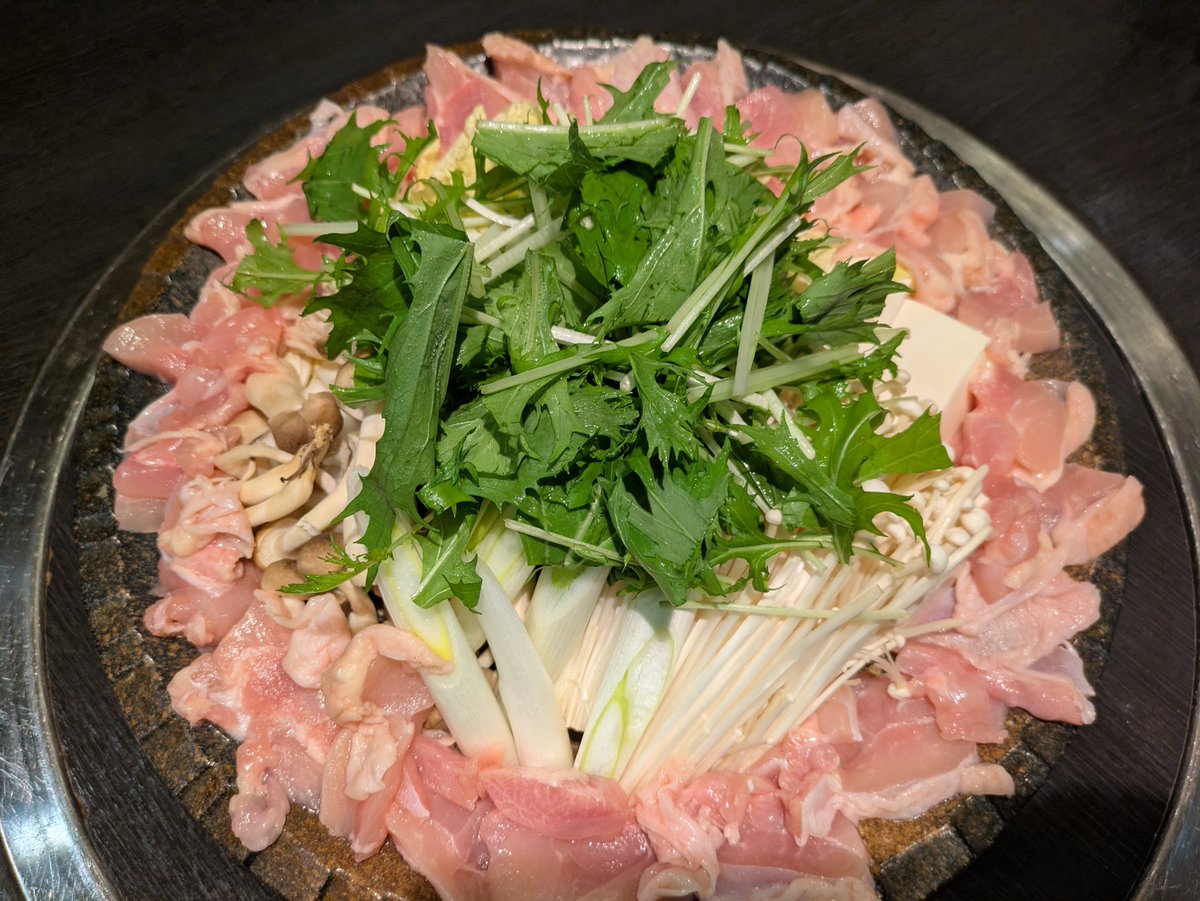 sf7777's tweet photo. 今日は、地鶏みぞれ鍋コース〜、三元豚のつゆしゃぶコース。#地鶏みぞれ鍋コース #三元豚のつゆしゃぶコース #地鶏みぞれ鍋 #三元豚のつゆしゃぶ #遊食家 https://t.co/FdalP6yCJL