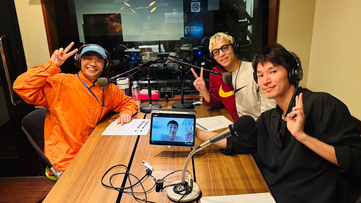 stkgz_official's tweet photo. 📻 TOKYO FM
「s**t kingzのダンサーだってしゃべりたい」

昨日の放送をもって、最終回を迎えました。

これまで聴いてくださった皆さま、
本当にありがとうございました！

最終回は、ロンドンにいるOguriもリモートで参加🇬🇧
メンバー全員集合で、最後の「だんしゃべ」をお届けしています。
ぜひお聴きください📻

▶︎ radikoアーカイブはこちらから
https://t.co/Uu4Rmm15Ts

#だんしゃべ #stkgz #シッキン #TOKYOFM