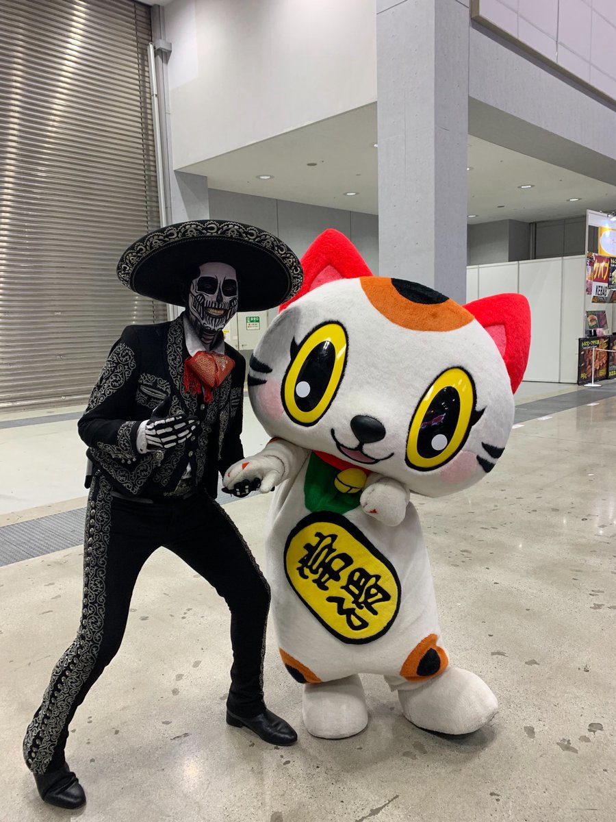 tokonamekanko's tweet photo. うまえもん、野國いもっち、猫ピッチャー、そらたん、せんだい杜の都親善大使さん、メキシコのお兄さん、たくさんの方に今日も会えたニャン♪

ちんすこう掴み取りも、メキシコのダンスも楽しかったニャン🍠🇲🇽

#ツーリズムEXPOジャパン
#トコタン https://t.co/rO1ojTDcap
