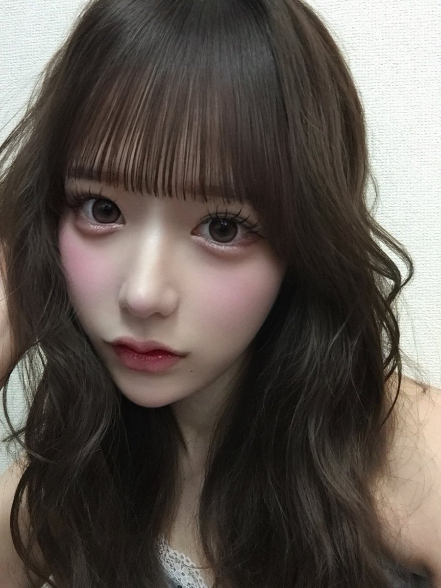 Chinatsu_Pchuu's tweet photo. 🖤 https://t.co/RX8ckBIhZ6