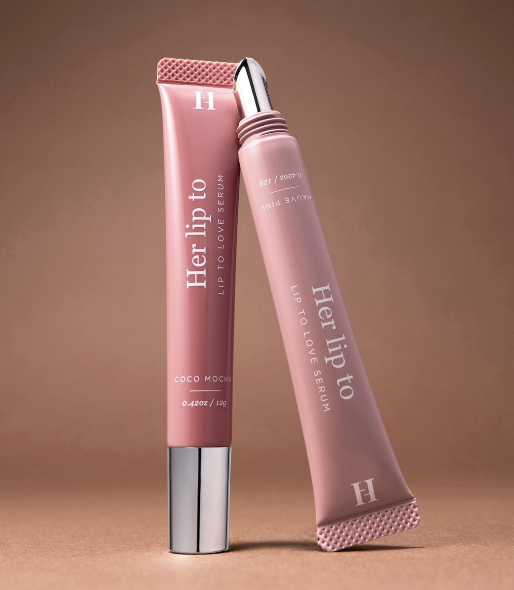 peony__319's tweet photo. LIP TO LOVE  SERUMの05MAUVE PINKを購入しようと思って店頭で試してみたら淡すぎて何も塗ってないみたいになっちゃった🫢04 COCO MOCHAの方が盛れたからそっちに💋ブルベだからって05が似合うとは言い切れないよ♡
(私は1stクリアウィンター、2ndブライトサマー)
#herlipto https://t.co/647qoo9cBl