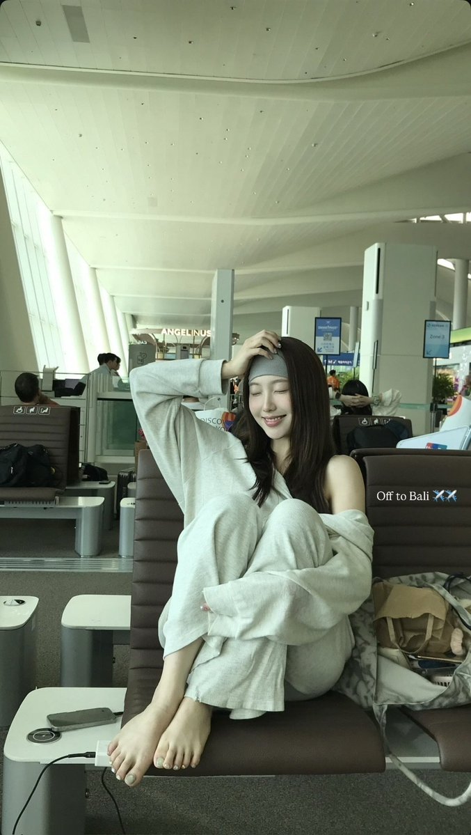 xqnotf's tweet photo. 박수진 05
#지인상납 #지인박제 https://t.co/CcXgfhMFyz