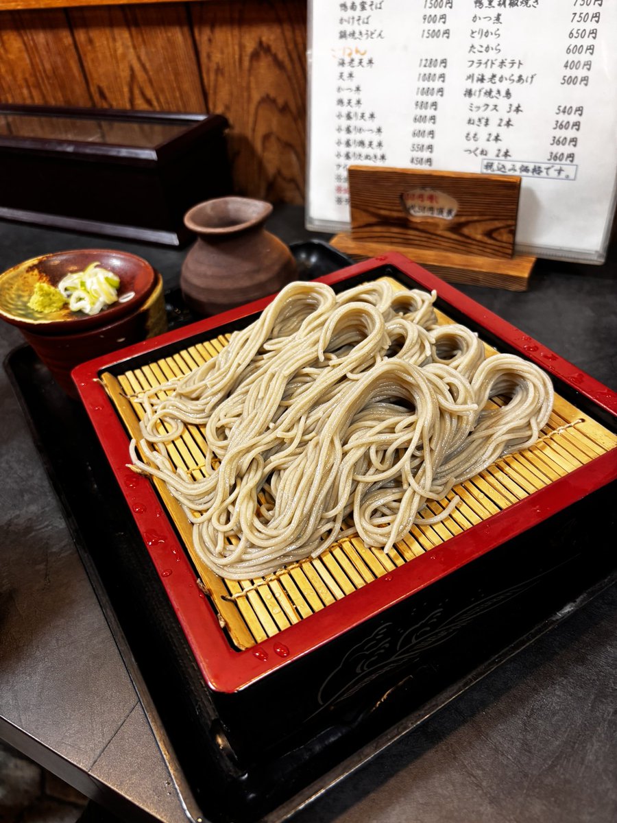 sago_aki's tweet photo. へぎ蕎麦を食べました。
珍しく観光してる🤪 https://t.co/TF7ezNx3fn