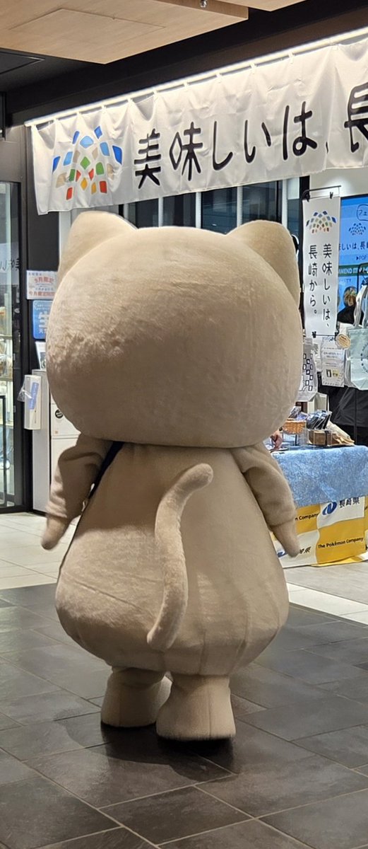 MIYUMAMASHA's tweet photo. にゃーがに会いに行ってきました！めちゃ可愛くて癒されました💕
撮影会も大人気でした♡
#BROS1991 https://t.co/umi5Y1qITF