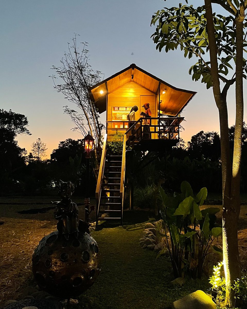 sintiaastarina's tweet photo. Bukan di Korea ❌
Tapi di Jogja ✅

PENGGEMAR THE LITTLE PRINCE PLISSS HARUS KE SINI 🥹✨🫶🏻 https://t.co/4FAsQj4j8e