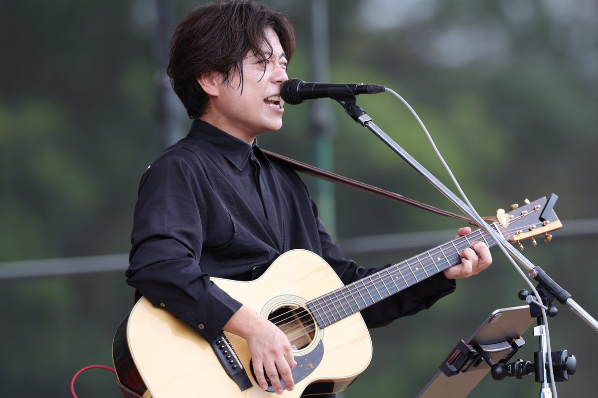 penguin_hatena_'s tweet photo. やちおんでの #磯山純 さんのlive
お天気☀もぐんぐん回復
汗💦ばむくらい
フェス形式でのステージ撮影は貴重な経験
来年に向けてありがたかったです
音響もとっても良かったな~
磯山さんも💦が滲んで
今日も素晴らしい演奏
ありがとうございました♬
#磯山純
#isojun
#YACHION
#やちおん https://t.co/W89b7fT2MP