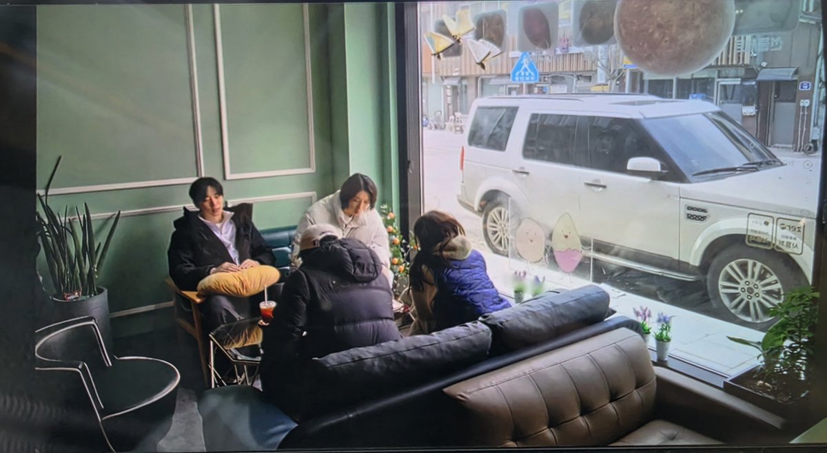 uhyeonsil1's tweet photo. 빵집까지 마무리~
이제 진짜 컴백홈하자~🤭🤭
#이준호 #대환장기안장2 #넷플릭스기안장2 https://t.co/h76L52UBwq