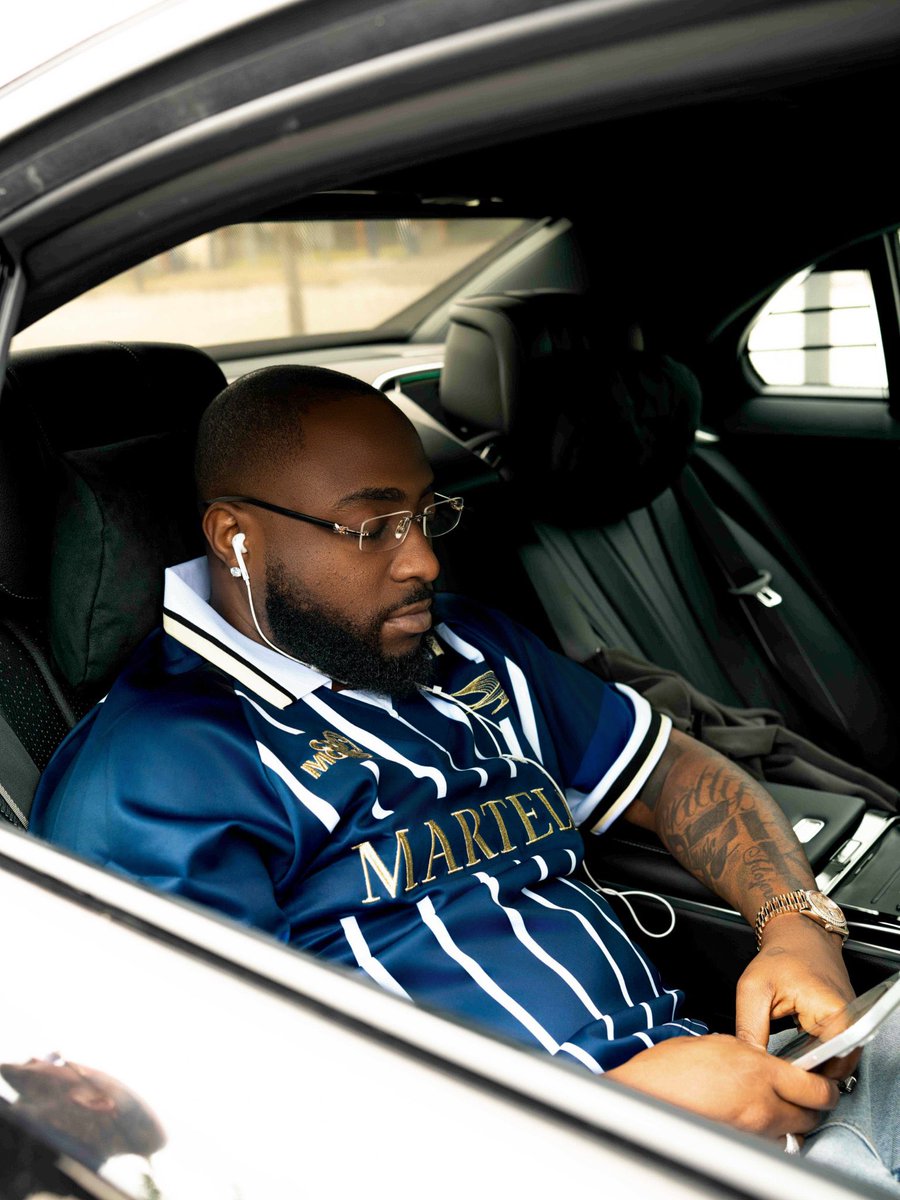 Jesco_official's tweet photo. @mrgnsports Only him @davido https://t.co/8Bb3qmJu9F