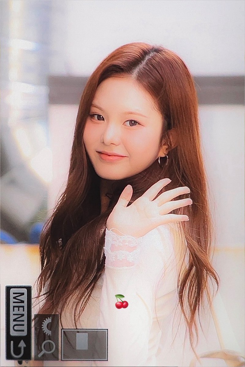 kaakaacherr2's tweet photo. #키라스 #KIIRAS https://t.co/sLsbGQyHrX