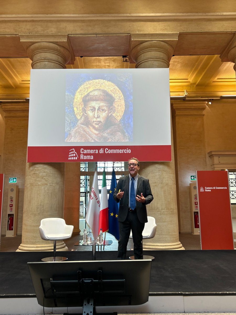 camcomroma's tweet photo. È iniziata la quarta e ultima giornata del Roma Storia Festival. Nella Sala del Tempio di Vibia Sabina e Adriano in corso la lezione del Prof. Amedeo Feniello dal titolo: "16 aprile 1209. San Francesco al Laterano. 

Diretta streaming  ⤵️

https://t.co/qr8VnarqJD https://t.co/i4JehRrMLD