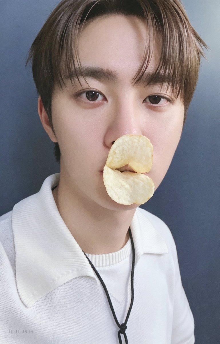dululudu0112's tweet photo. #디오 #도경수 #DOHKYUNGSOO https://t.co/HrBHB60MSZ