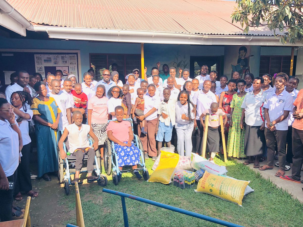 ariho141414's tweet photo. Yesterday 26th september 2026 a group of Change makers we visited Ruharo Mission Hospital and we managed to donate some few things to the disabled children as part of our outreach 🥰
Our outreach was a successful one and we had a nice interraction between students and the hosts https://t.co/xweptNnfnW