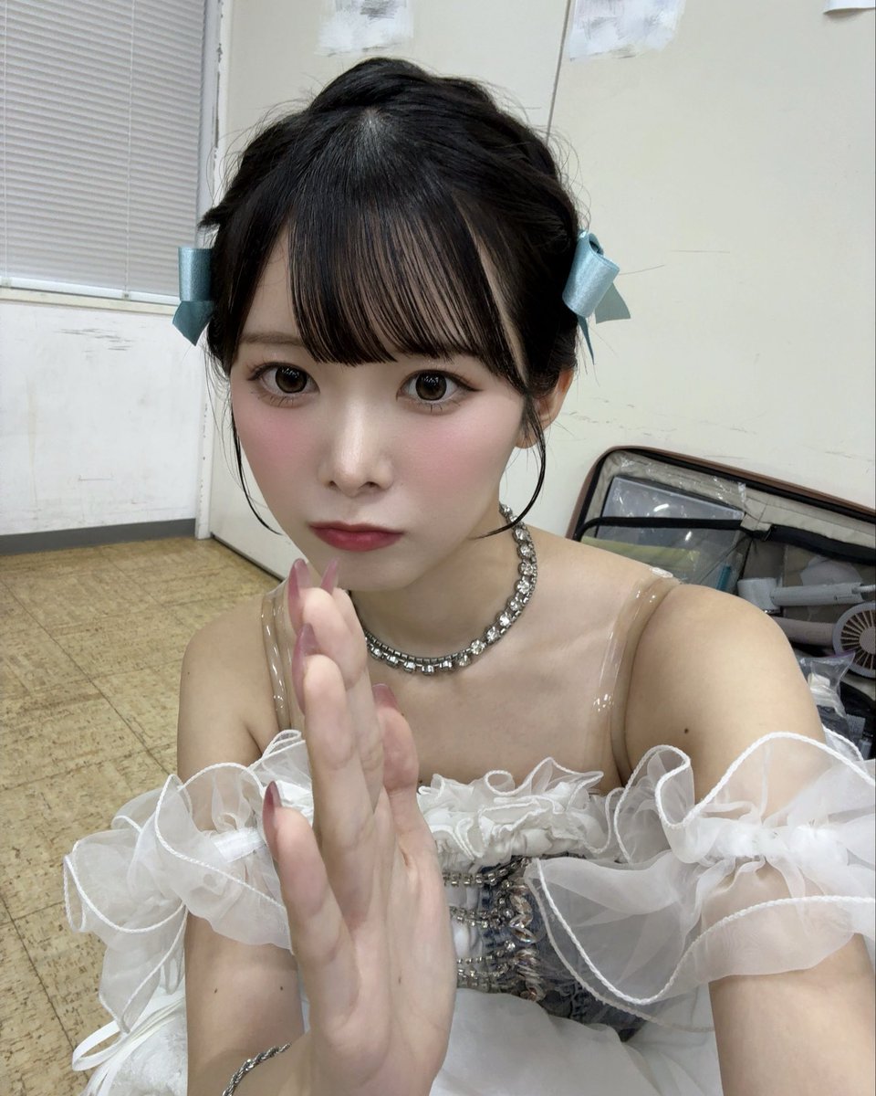 yuhane_official's tweet photo. 『LIVE and PEACE』
ありがとうございました〜！🥺♡
みんなの熱量がたくさん伝わってきて
嬉しかったよ！最高ですっ✊🏻 https://t.co/8QTZw9TWlN