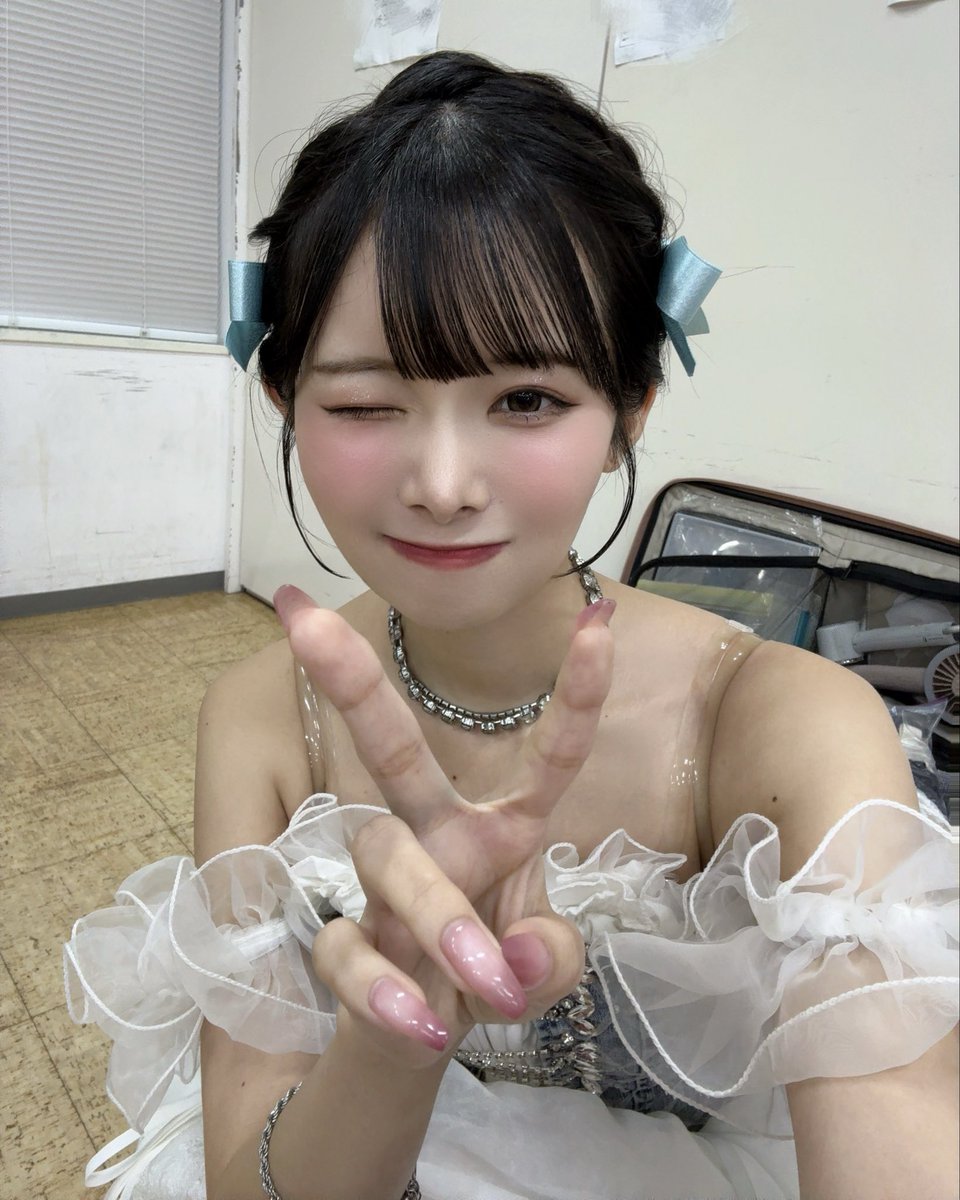 yuhane_official's tweet photo. 『LIVE and PEACE』
ありがとうございました〜！🥺♡
みんなの熱量がたくさん伝わってきて
嬉しかったよ！最高ですっ✊🏻 https://t.co/8QTZw9TWlN