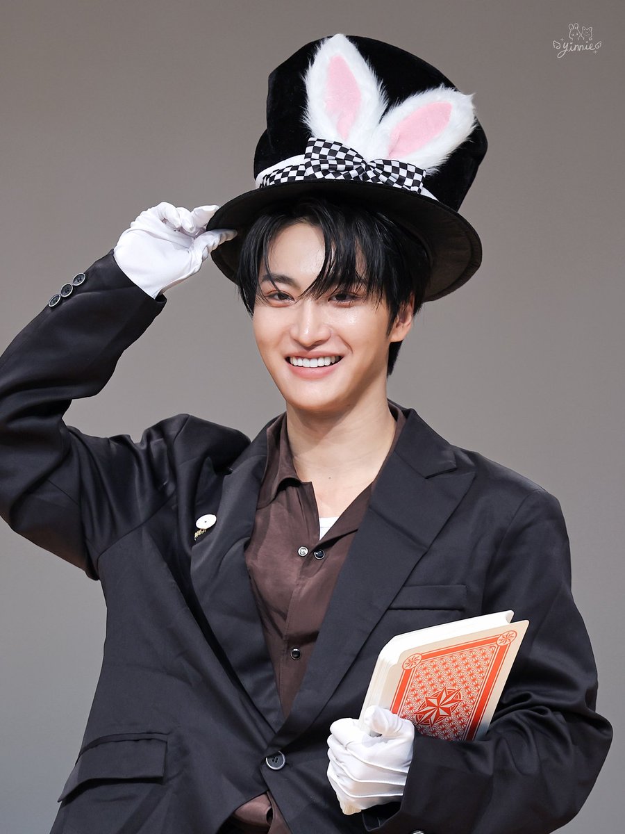 sanni_pudding's tweet photo. 260904 SEONGHWA

#ATEEZ #에이티즈 #SEONGHWA 
#성화 https://t.co/0AFyEUgTg2