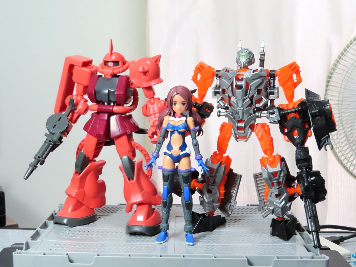kozeni0505's tweet photo. ガンダムミキシマイズのブロックミックス性能
・アプリアライズアクション/スナップヒーローズBJ 〇
まじで同じだった
・ダイヤブロックBJ→△ 接続不可ではないがミキシマイズの方が大きい
・トランスフォーマー コンストラクトボッツBJ→軟質部の摩擦がある凸は接続可、凹の方は無理すれば入るかも https://t.co/5Iwvsb2eeP
