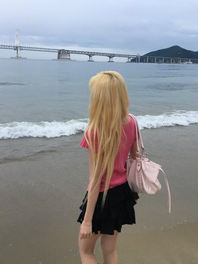 ifeyenation's tweet photo. [👀 #real_eye] WH update! 🌊

“♡ 포리 ♡”

#ifeye #이프아이 #WONHWAYEON #원화연 https://t.co/thS9X1OjM6