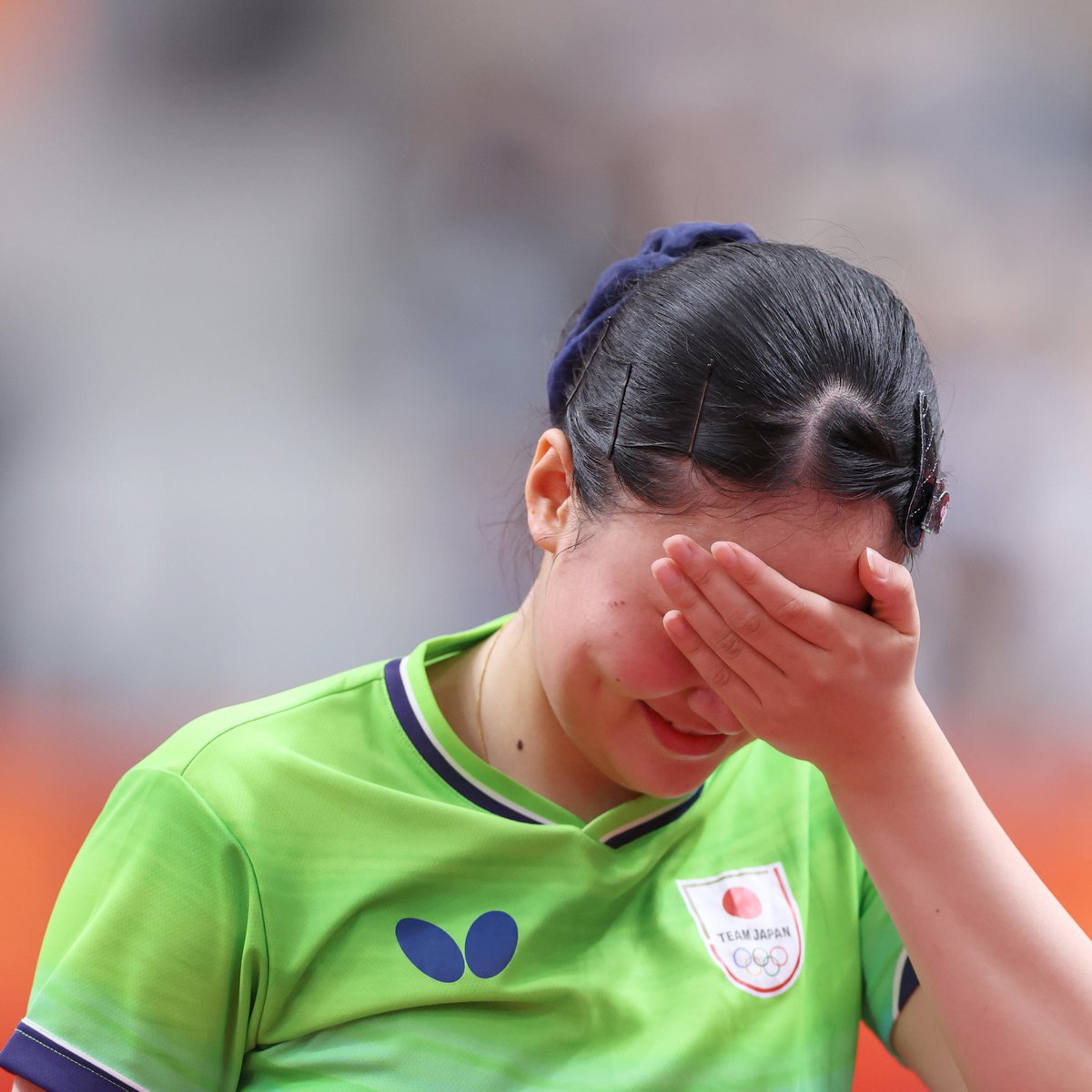 tvtokyo_tt's tweet photo. 号泣😭 #張本美和
王曼昱に団体戦のリベンジならず
準決勝で敗れて🥉銅メダルに終わる

🏓#アジア大会🇯🇵卓球競技

女子シングルス準決勝
🇯🇵#張本美和 1-4 王曼昱🇨🇳
8-11/4-11/10-12/11-9/6-11

🔴LIVEチャットで応援しよう
📲https://t.co/CfUquIP0OF

#卓球
（c）SANKEI https://t.co/d4by4y80l9
