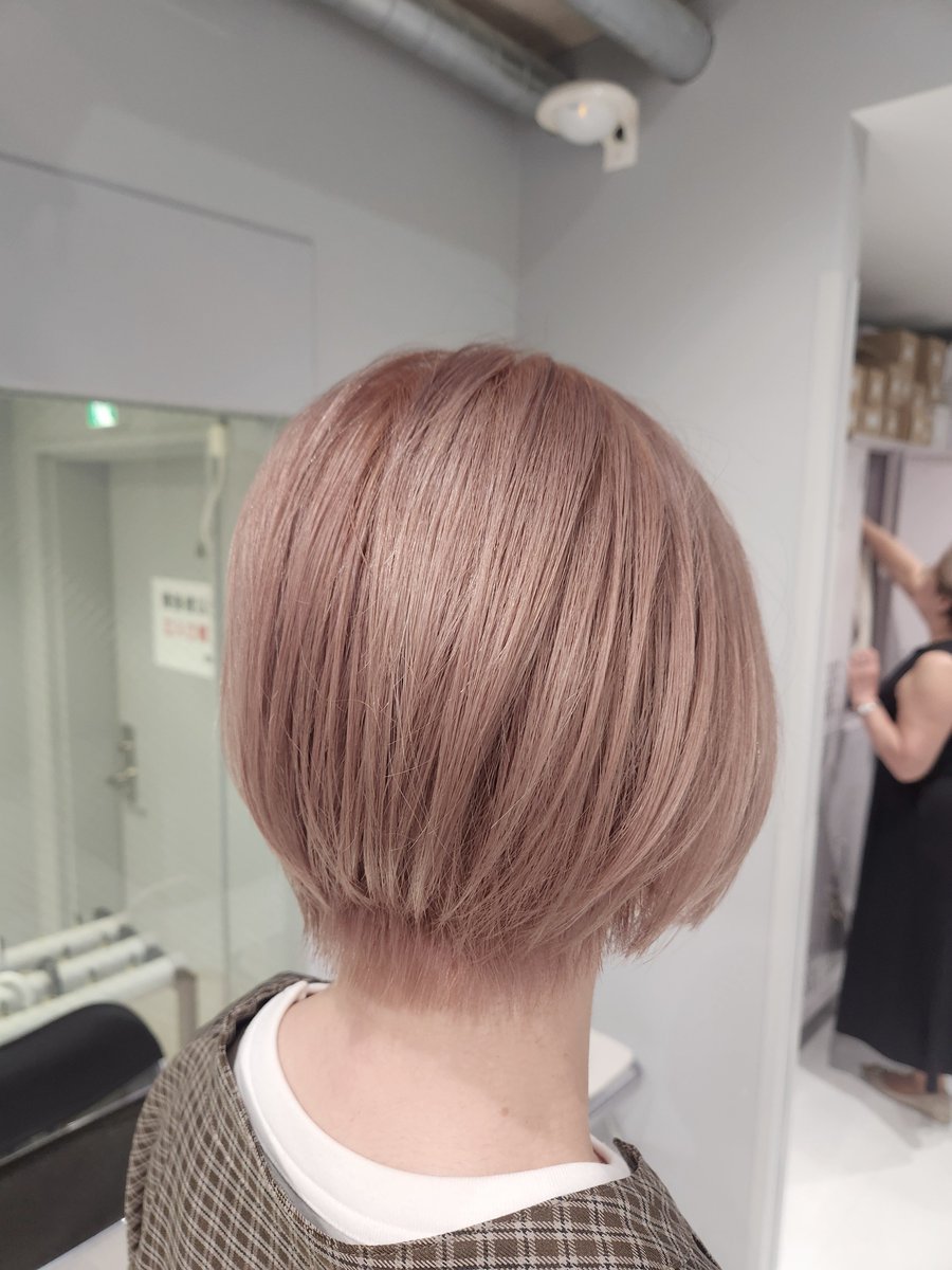 Tillnell_'s tweet photo. 見て、秋色にした https://t.co/SLwzqq86X6